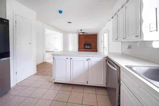 281 Oak Ridge Street, Jacksboro, TX 76458