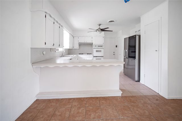 281 Oak Ridge Street, Jacksboro, TX 76458