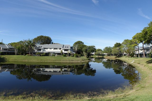 2274 Discovery Circle Circle W, Deerfield Beach, FL 33442