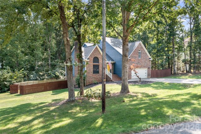 665 Millswood Drive, Mooresville, NC 28115