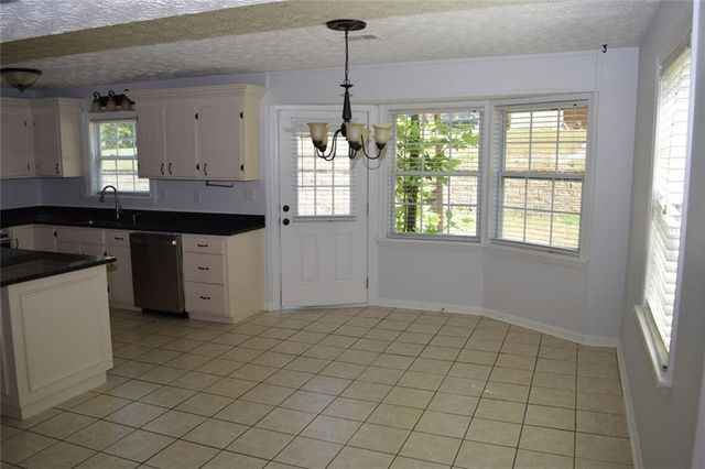 2554 RED BARN Road SW, Marietta, GA 30064