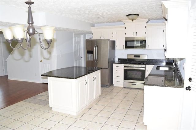 2554 RED BARN Road SW, Marietta, GA 30064