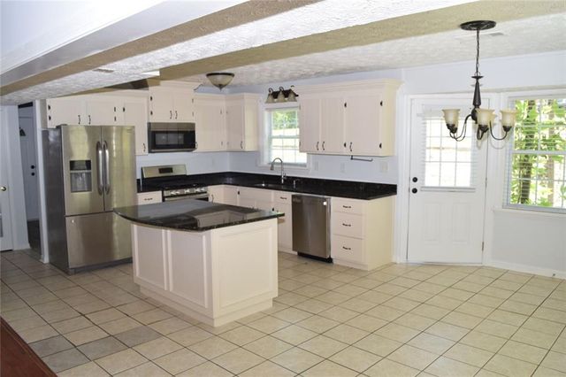 2554 RED BARN Road SW, Marietta, GA 30064