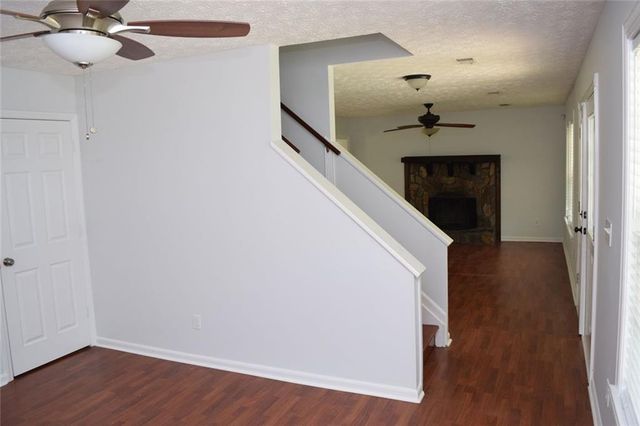 2554 RED BARN Road SW, Marietta, GA 30064