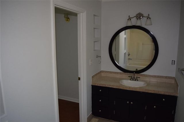 2554 RED BARN Road SW, Marietta, GA 30064