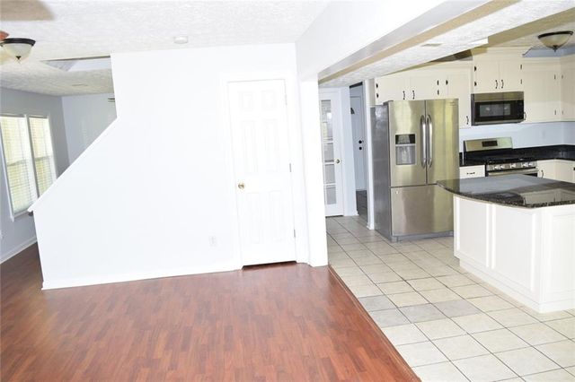 2554 RED BARN Road SW, Marietta, GA 30064