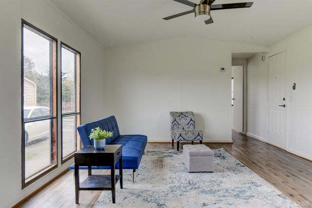 195 Dews Road, Hurt, VA 24563