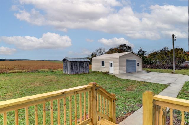 195 Dews Road, Hurt, VA 24563