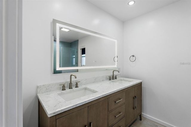 1984 KANSAS AVENUE NE, St Petersburg, FL 33703