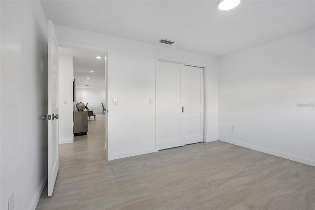 1984 KANSAS AVENUE NE, St Petersburg, FL 33703