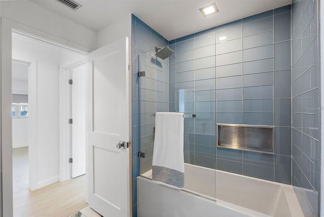 1984 KANSAS AVENUE NE, St Petersburg, FL 33703