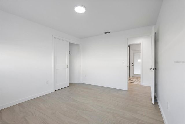 1984 KANSAS AVENUE NE, St Petersburg, FL 33703