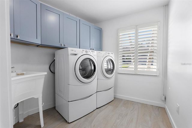 1984 KANSAS AVENUE NE, St Petersburg, FL 33703