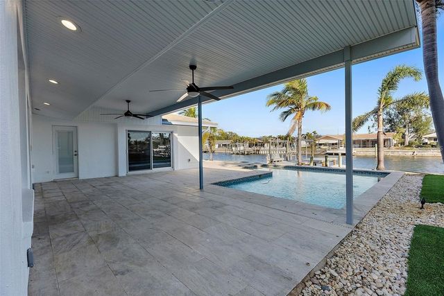 1984 KANSAS AVENUE NE, St Petersburg, FL 33703