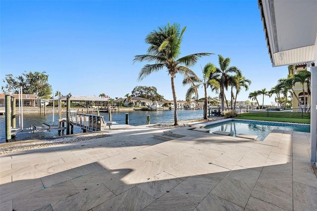 1984 KANSAS AVENUE NE, St Petersburg, FL 33703