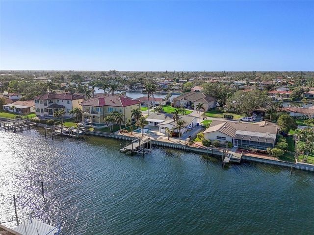 1984 KANSAS AVENUE NE, St Petersburg, FL 33703