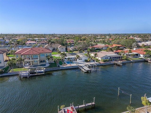 1984 KANSAS AVENUE NE, St Petersburg, FL 33703