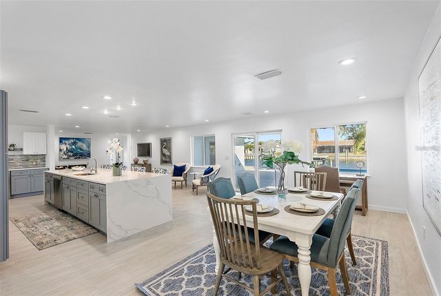 1984 KANSAS AVENUE NE, St Petersburg, FL 33703