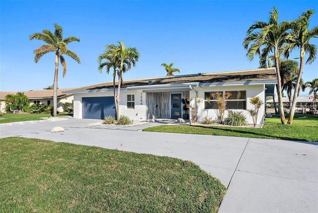 1984 KANSAS AVENUE NE, St Petersburg, FL 33703