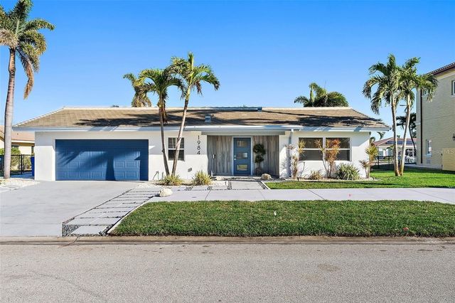 1984 KANSAS AVENUE NE, St Petersburg, FL 33703