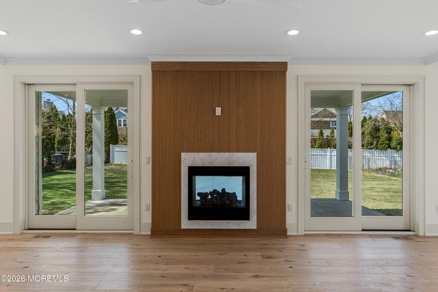 94 Park Avenue, Fair Haven, NJ 07704