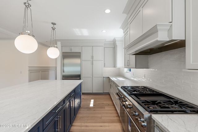 94 Park Avenue, Fair Haven, NJ 07704