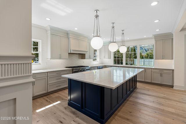 94 Park Avenue, Fair Haven, NJ 07704