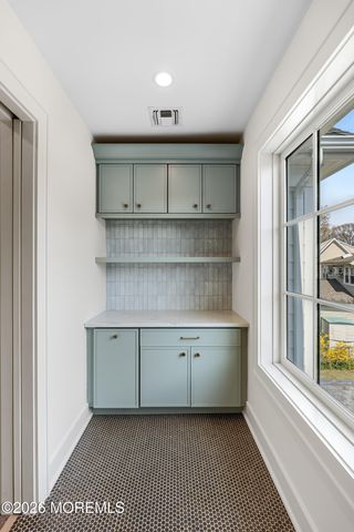 94 Park Avenue, Fair Haven, NJ 07704