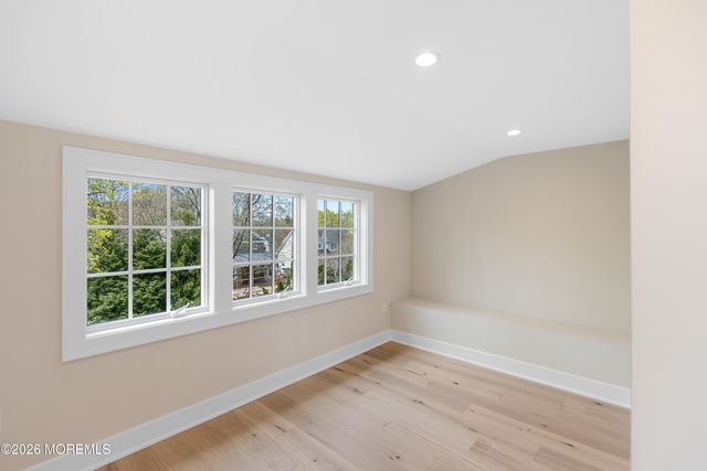 94 Park Avenue, Fair Haven, NJ 07704