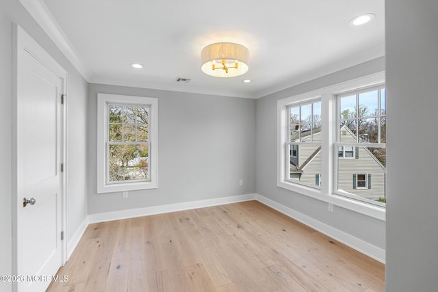 94 Park Avenue, Fair Haven, NJ 07704