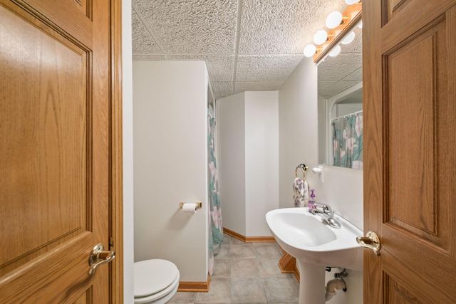 8111 Kimberly Lane N, Maple Grove, MN 55311