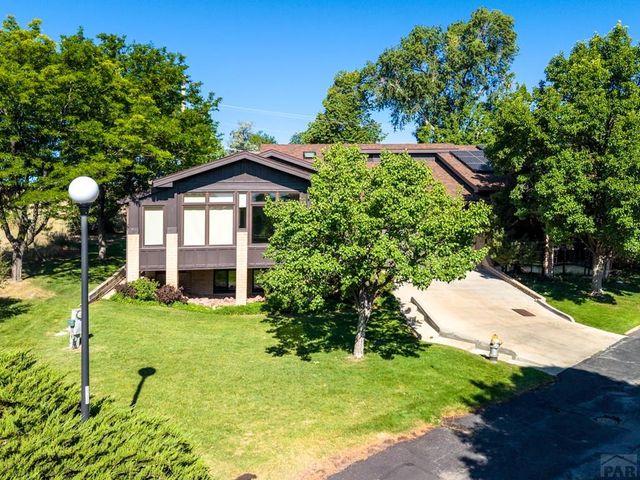 63 Country Club Village, Pueblo, CO 81008