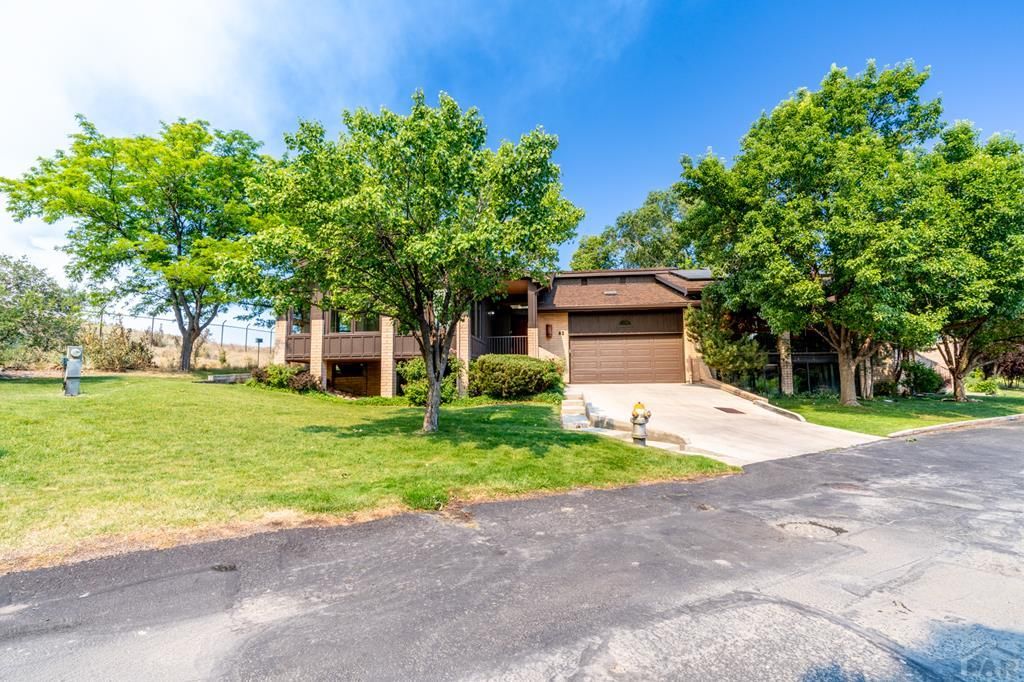 63 Country Club Village, Pueblo, CO 81008