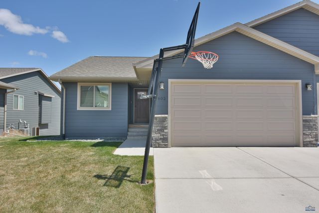 602 COPPERFIELD DR, Rapid City, SD 57703