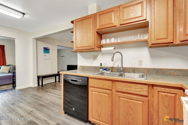 5514 Cope Street, Anchorage, AK 99518