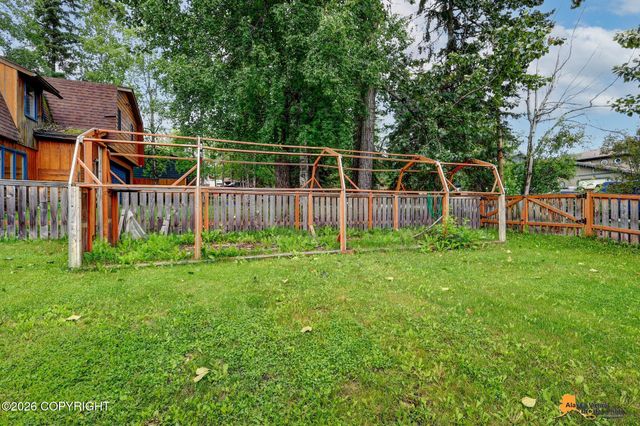 5514 Cope Street, Anchorage, AK 99518