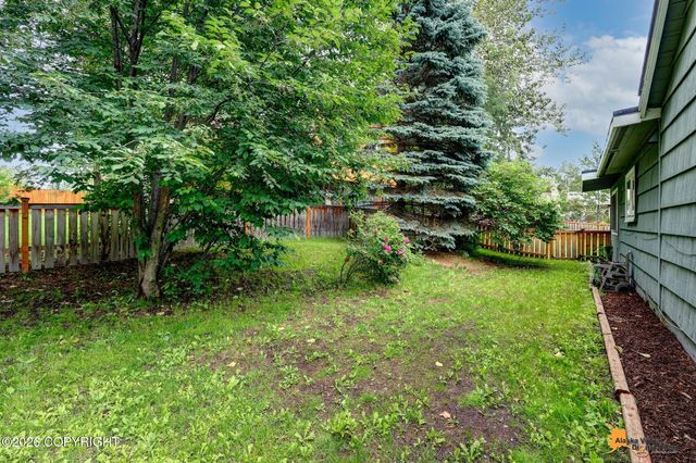 5514 Cope Street, Anchorage, AK 99518