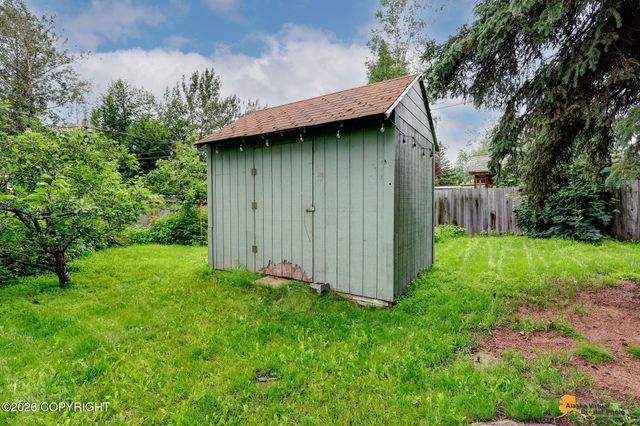 5514 Cope Street, Anchorage, AK 99518