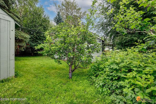5514 Cope Street, Anchorage, AK 99518