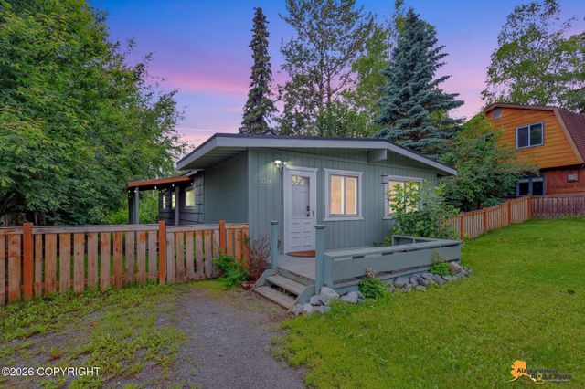 5514 Cope Street, Anchorage, AK 99518