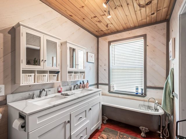 344 Lily Circle, East Point, FL 32328