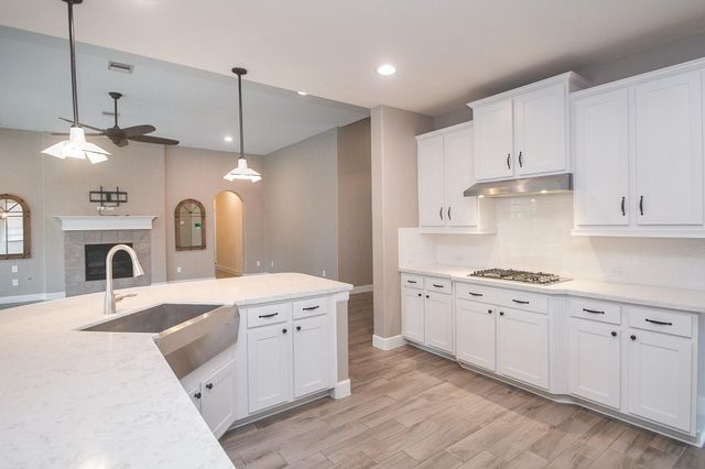 4029 Carolina Shores Lane, League City, TX 77573