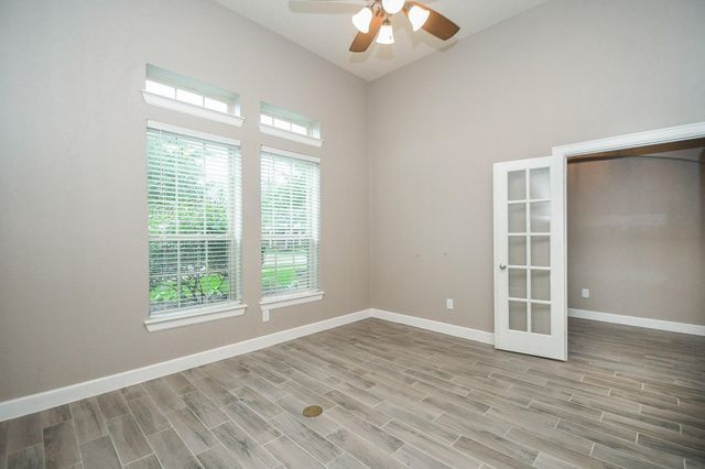 4029 Carolina Shores Lane, League City, TX 77573