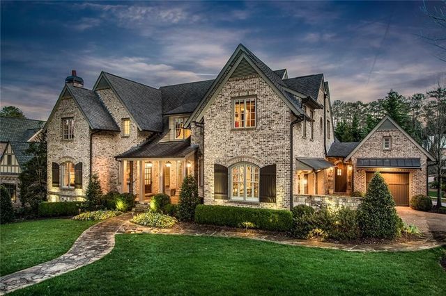 542 Hillside Drive NW, Atlanta, GA 30342