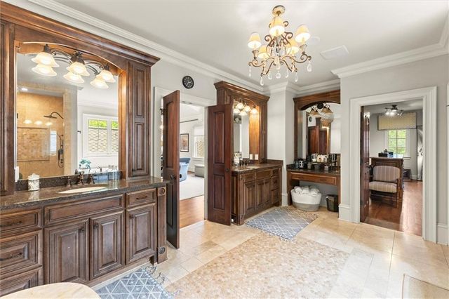 542 Hillside Drive NW, Atlanta, GA 30342