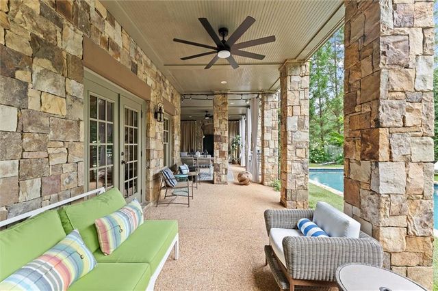 542 Hillside Drive NW, Atlanta, GA 30342
