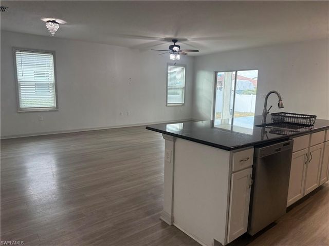 3405 NW 9th ST, Cape Coral, FL 33993