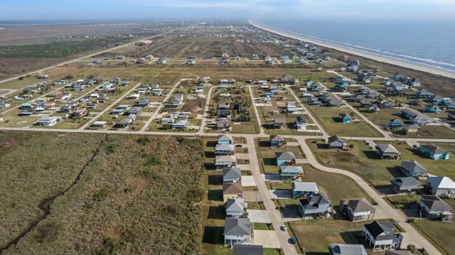 4413 Ranger Drive, Port Bolivar, TX 77650