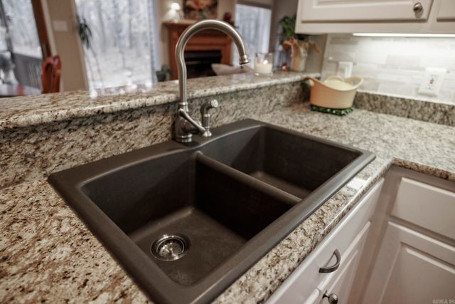 53 Alava Way, Hot Springs Village, AR 71909