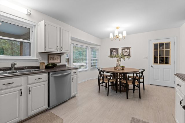 4707 Creek Point Lane, Signal Mountain, TN 37377